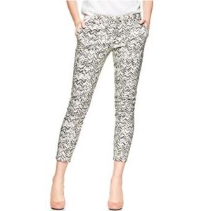 🆕 GAP Khaki Skinny-Mini Pants with Black Print. NWT